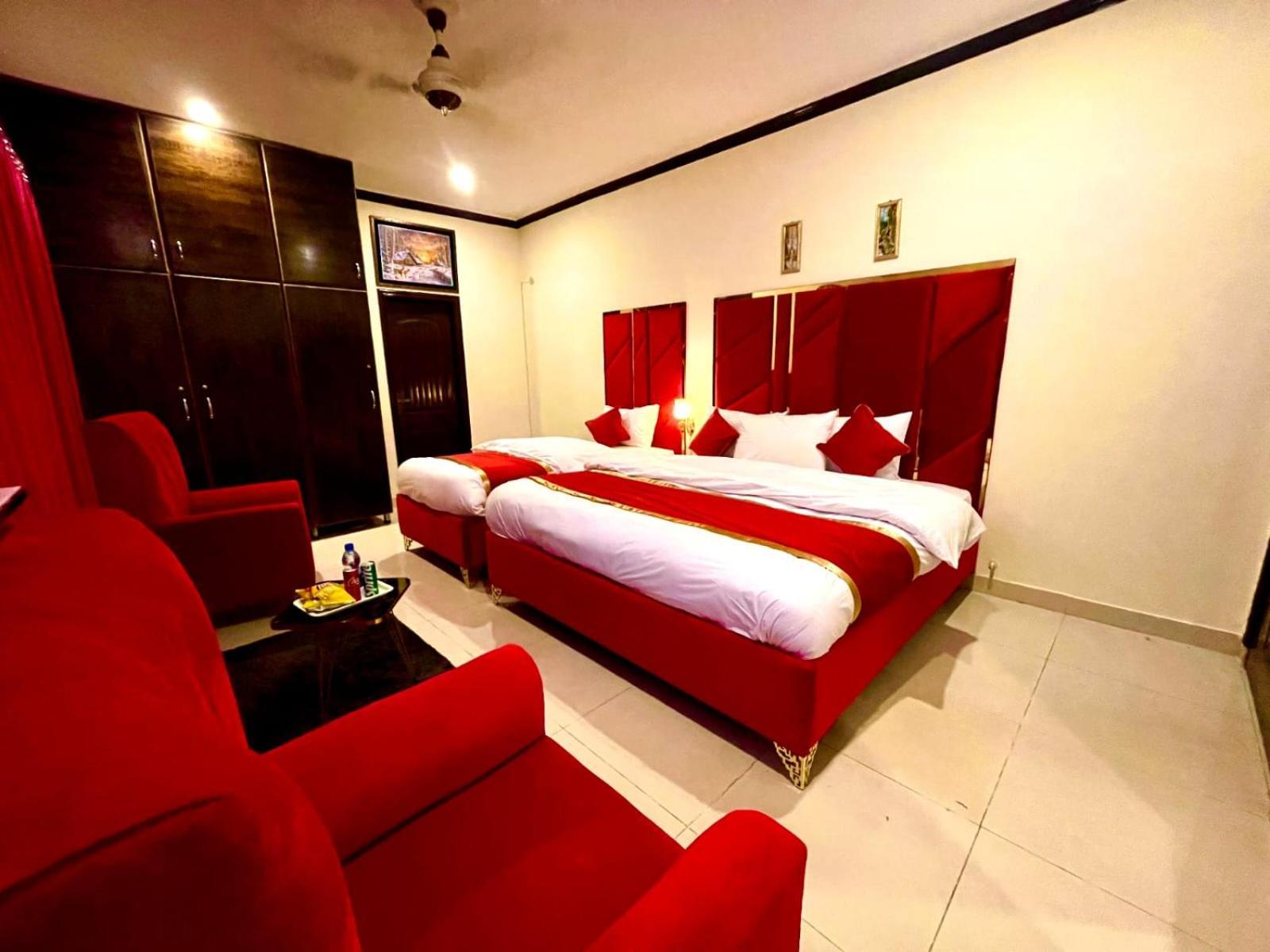 Go Room Hotel Lahore Exterior foto