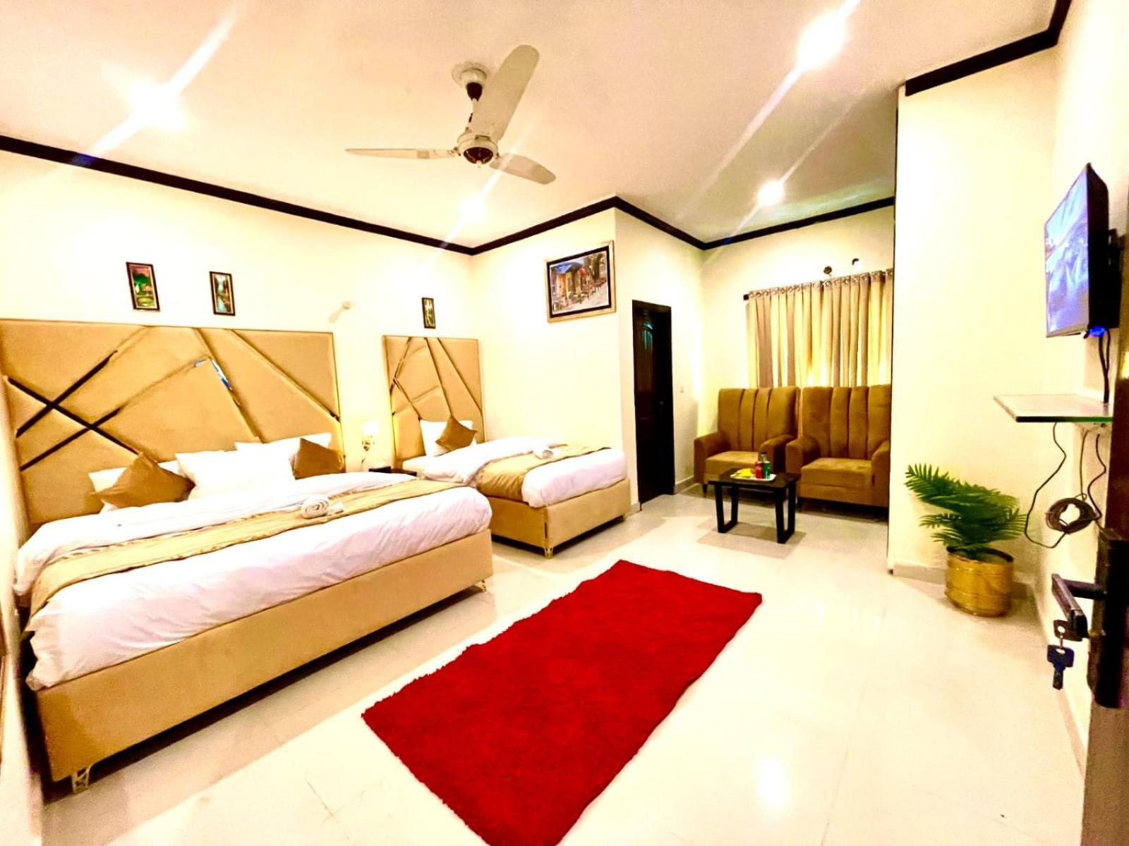 Go Room Hotel Lahore Exterior foto
