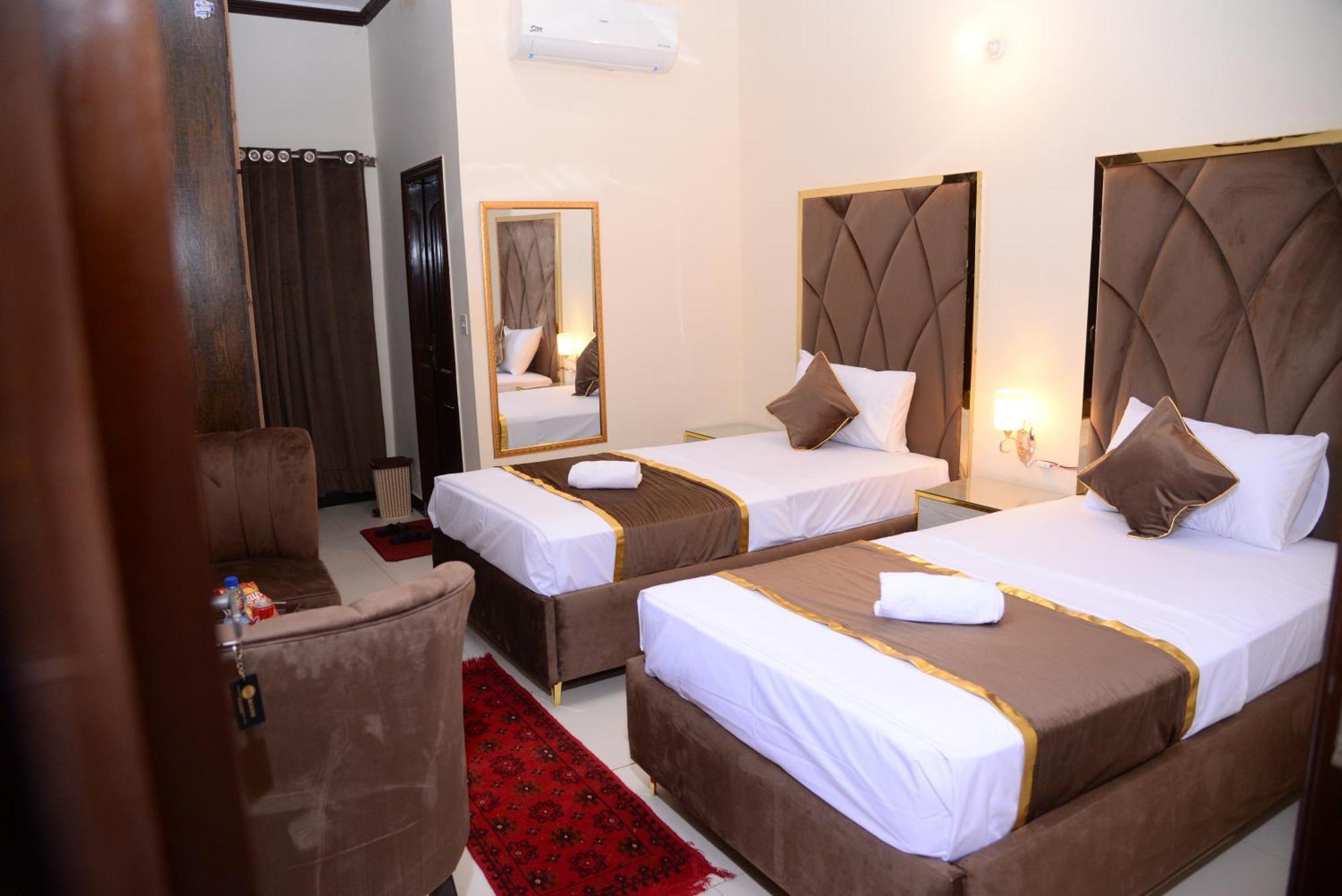 Go Room Hotel Lahore Exterior foto