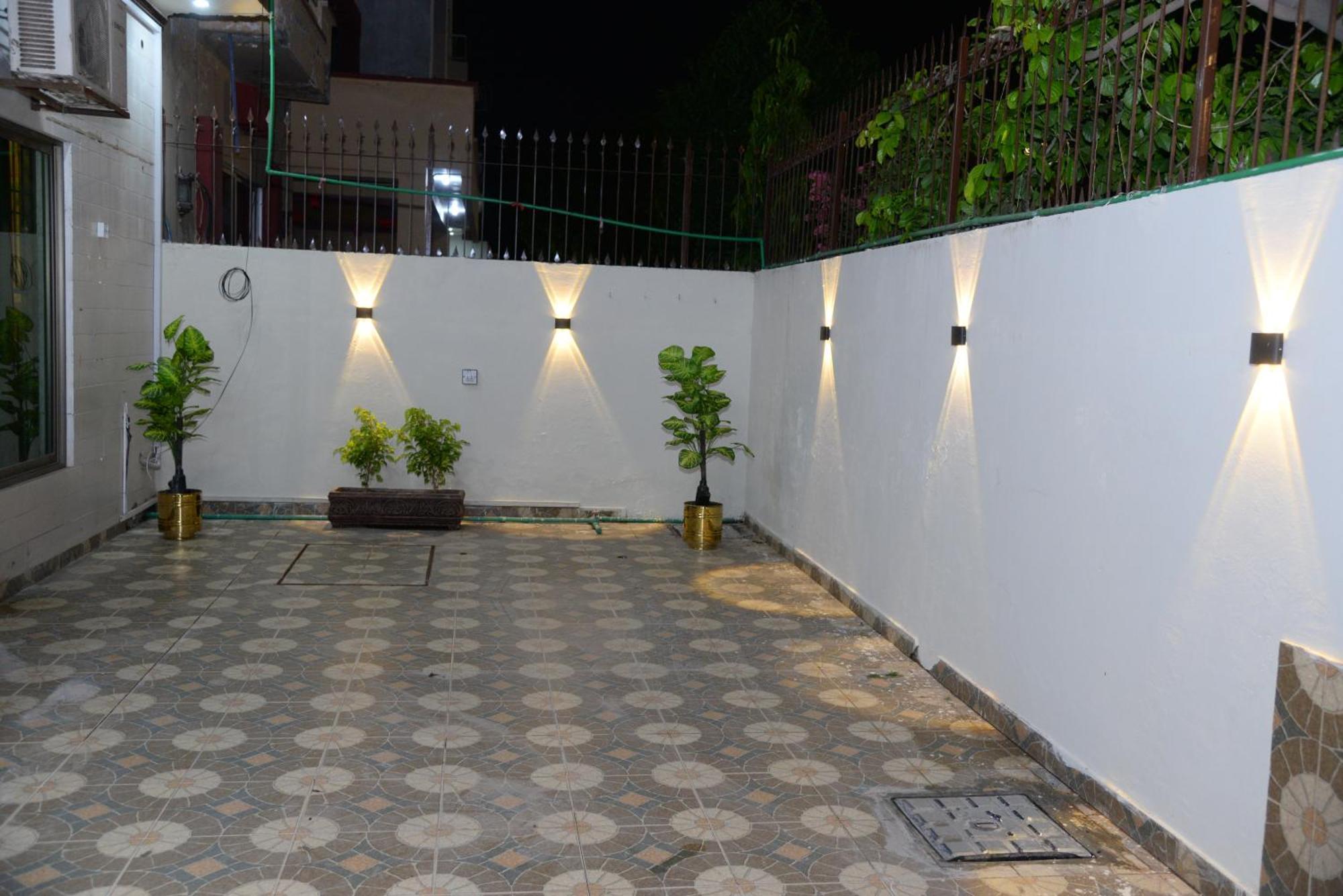 Go Room Hotel Lahore Exterior foto