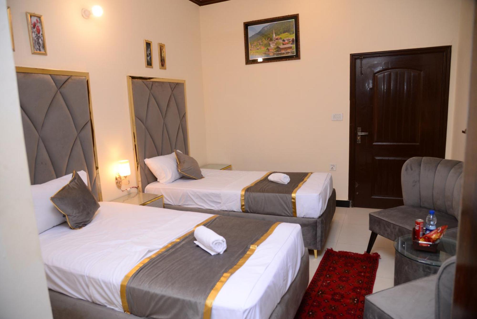 Go Room Hotel Lahore Exterior foto