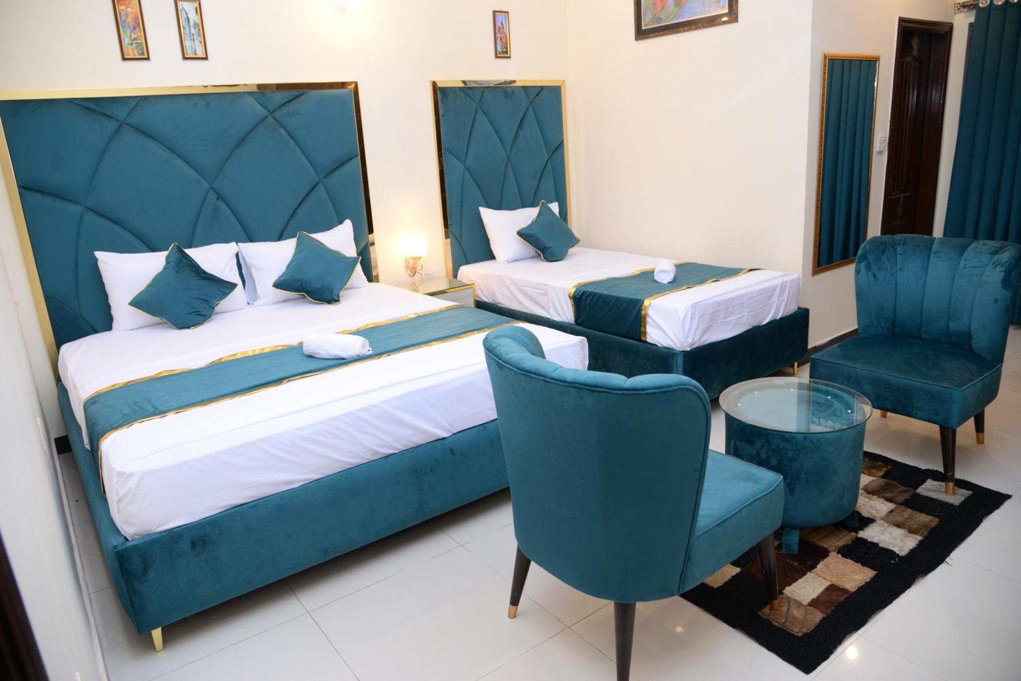 Go Room Hotel Lahore Exterior foto