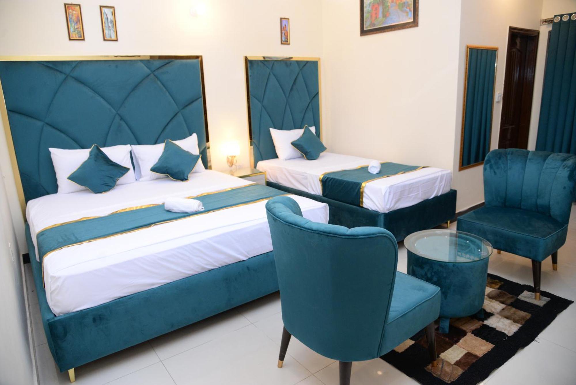 Go Room Hotel Lahore Exterior foto